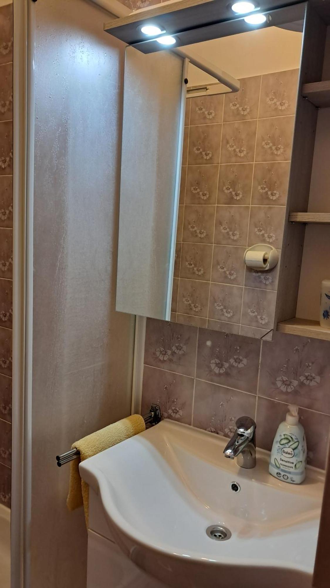 Apartmani Krunic Barbat na Rabu Екстериор снимка